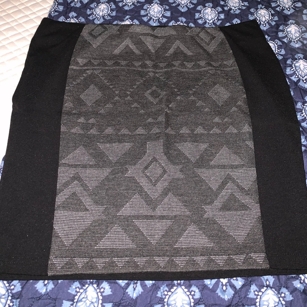 Black Aztec skirt size Large